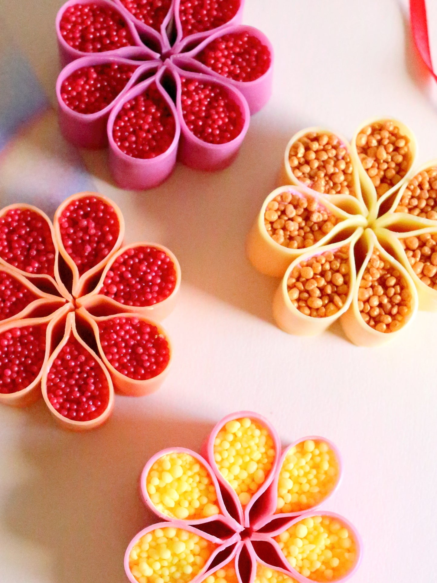 Pink-Yellow Set of 4 ASMR Flower-Shaped Soaps, Starch Filled Crunchy Soap Gift Box