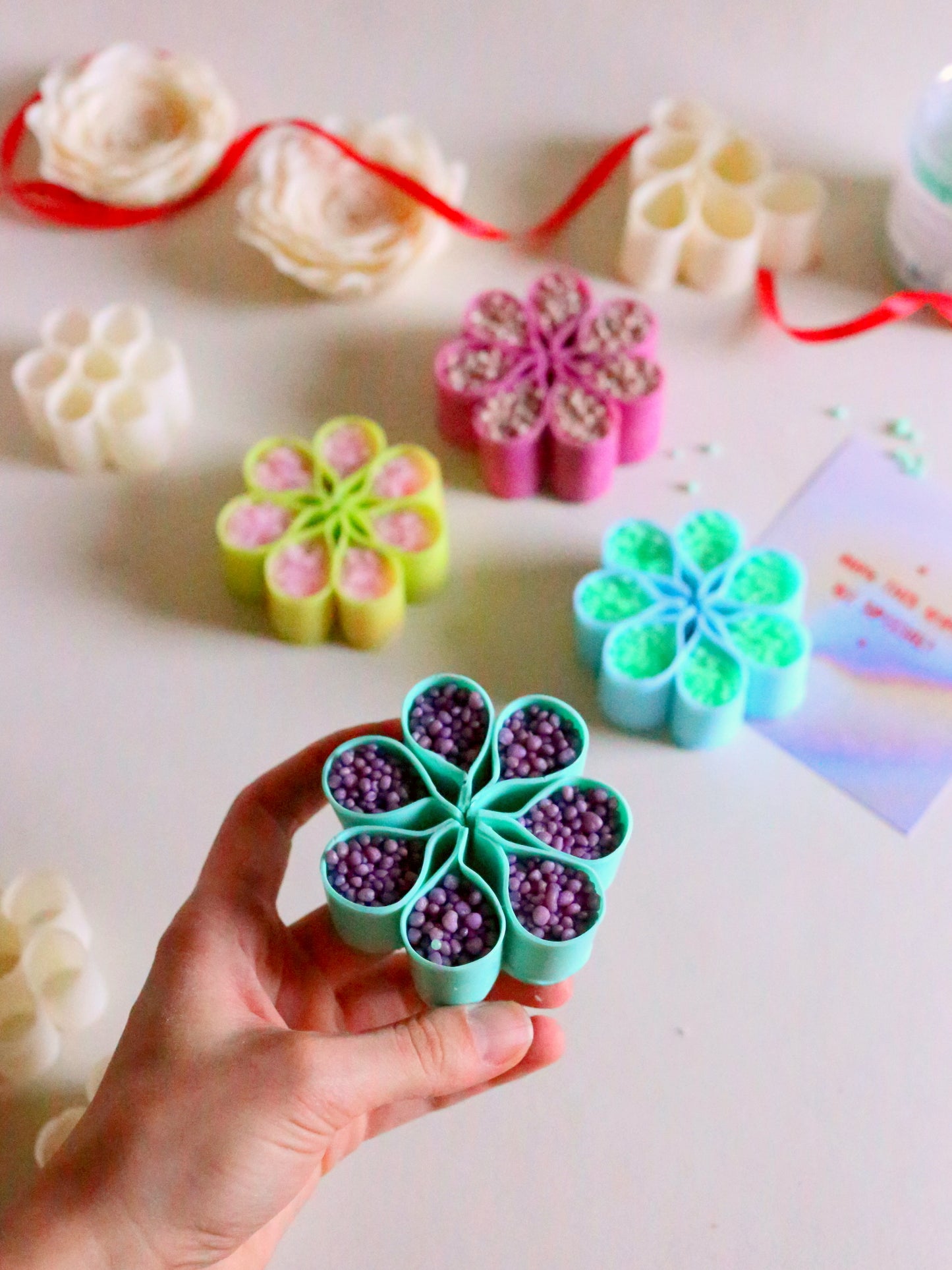 4 Blue-Green ASMR Flower-Shaped Soaps with Starch, Crispy Gift Set for ASMR Lover
